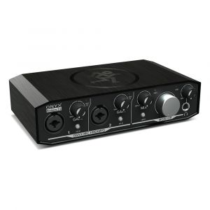 The Mackie Onyx Producer 2.2 is a fresh new USB audio interface that delivers realistic, studio-quality sound with maximum headroom and minimal noise.